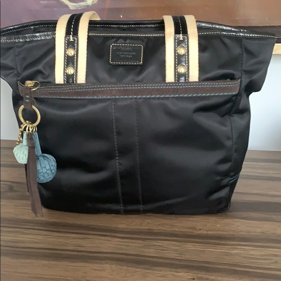 Coach Handbags - Coach Authentic Hampton Zip Tote
